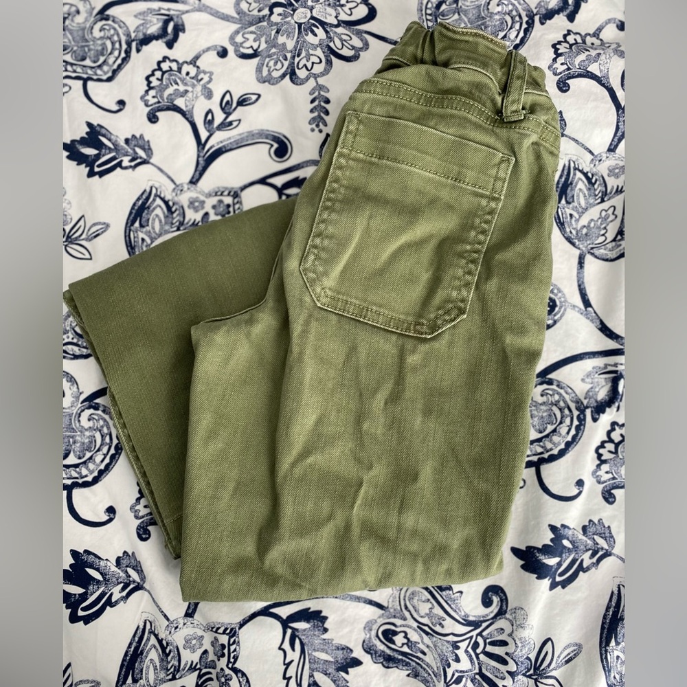 Girls green pants